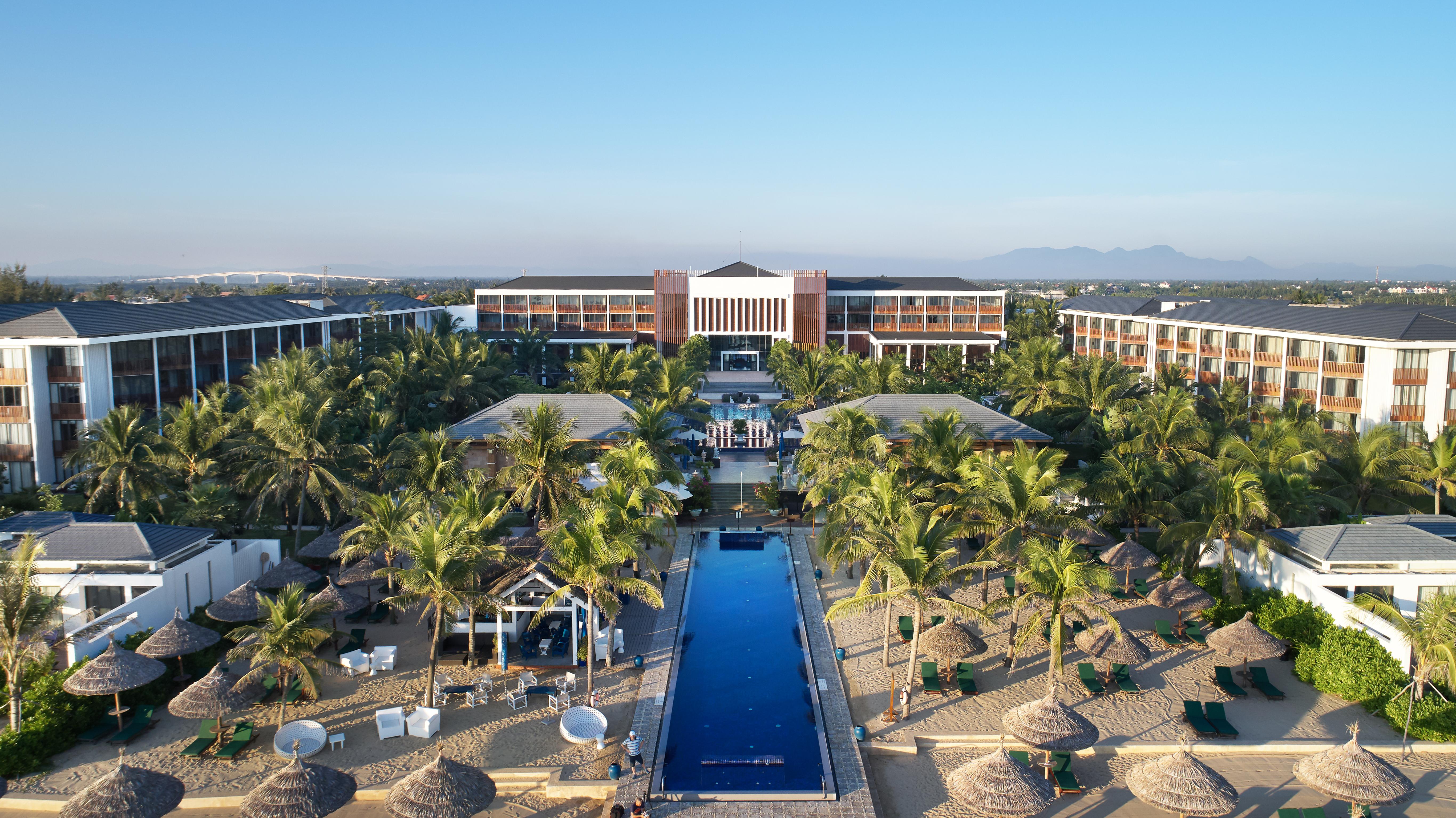 Sunrise Premium Resort & Spa Hoi An Exterior photo
